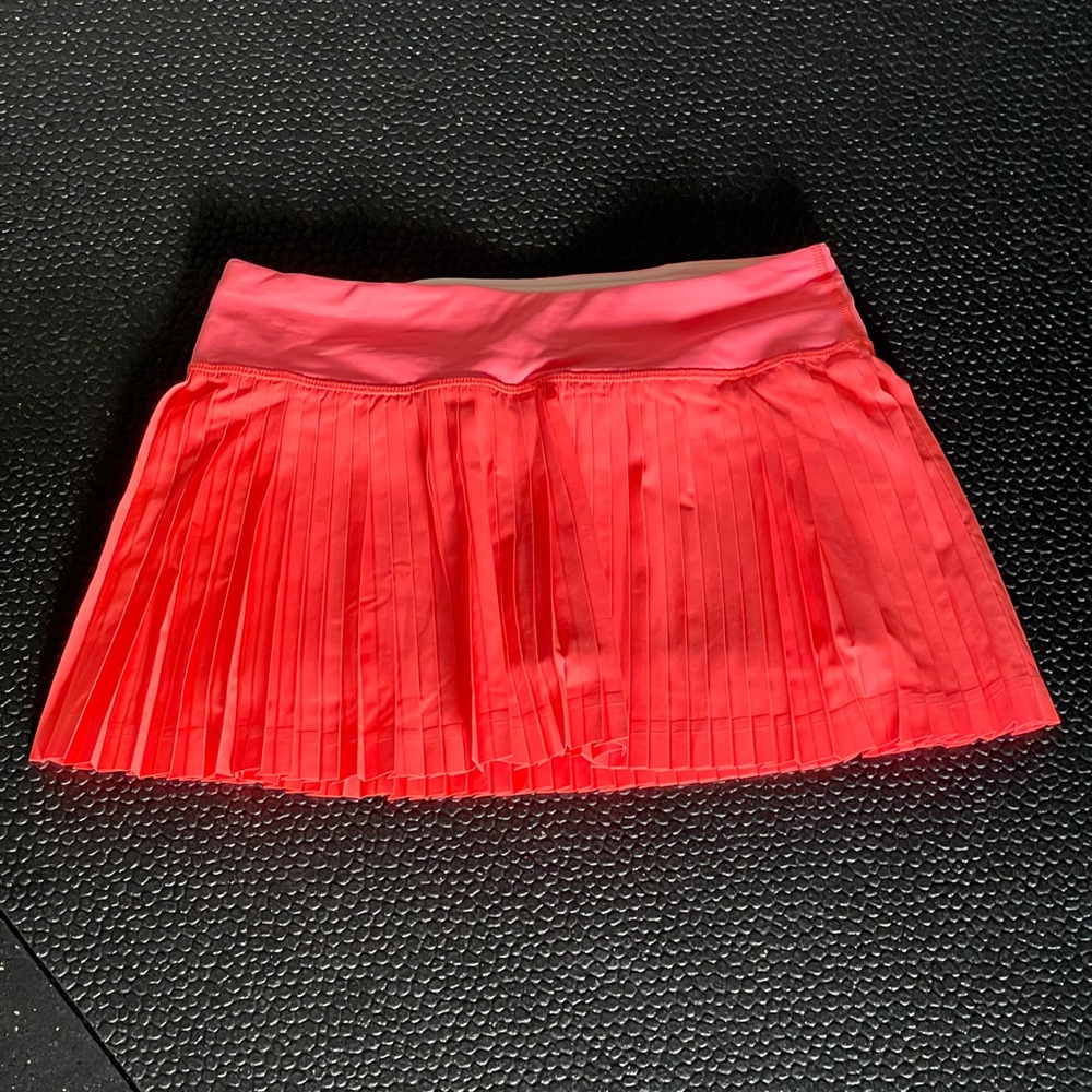 Lululemon Athletica Coral Pleated Mini Skirt